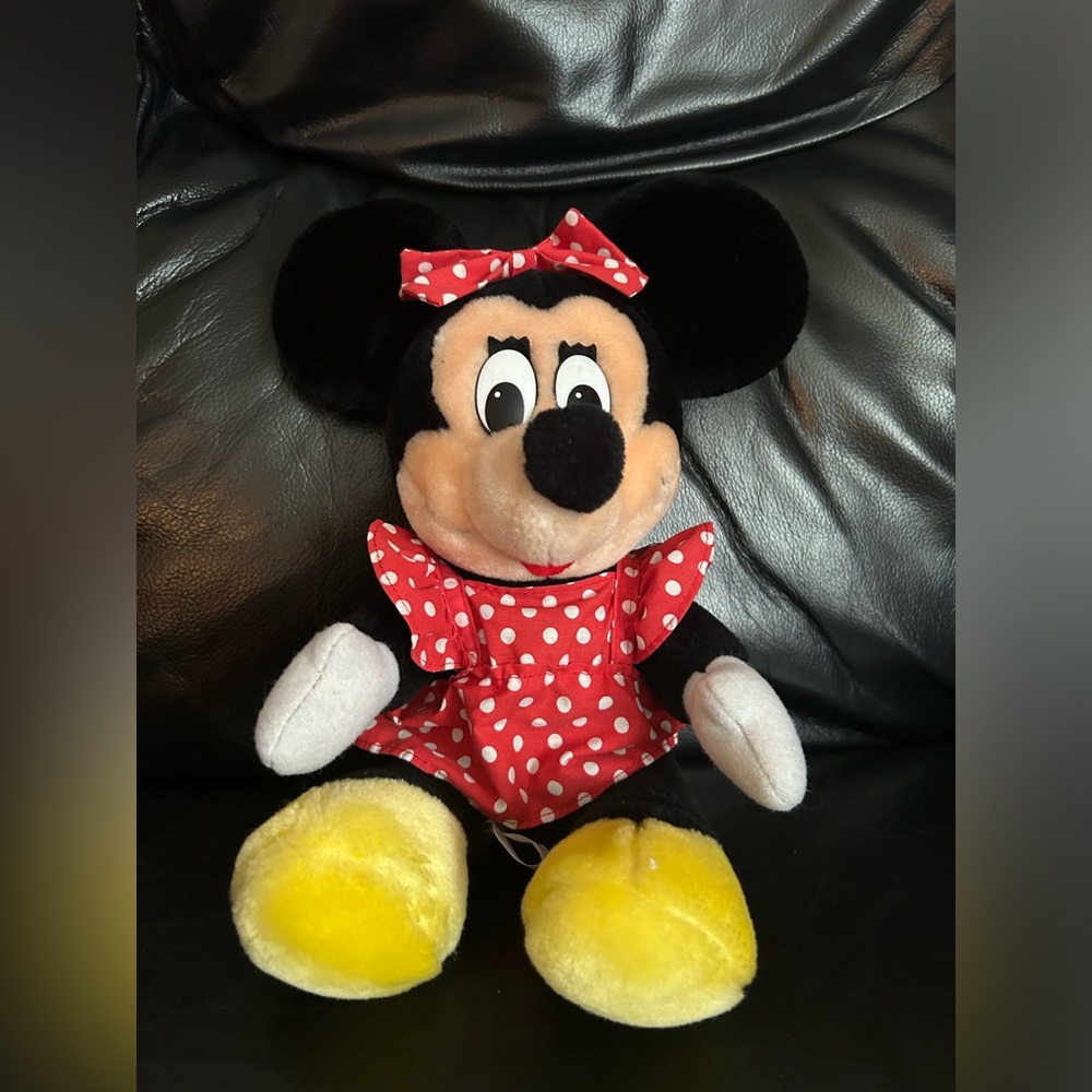 ✨Disney - VINTAGE 80s Minnie Mouse Plush